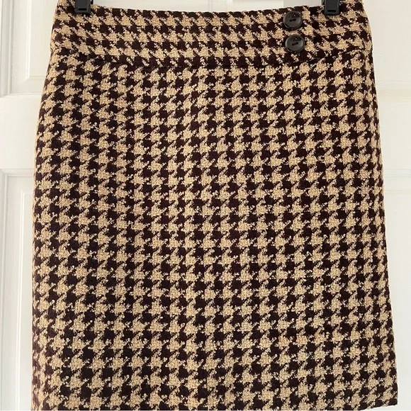 Ann Taylor Women’s Skirt w/Tags Size 8 - Picture 1 of 4